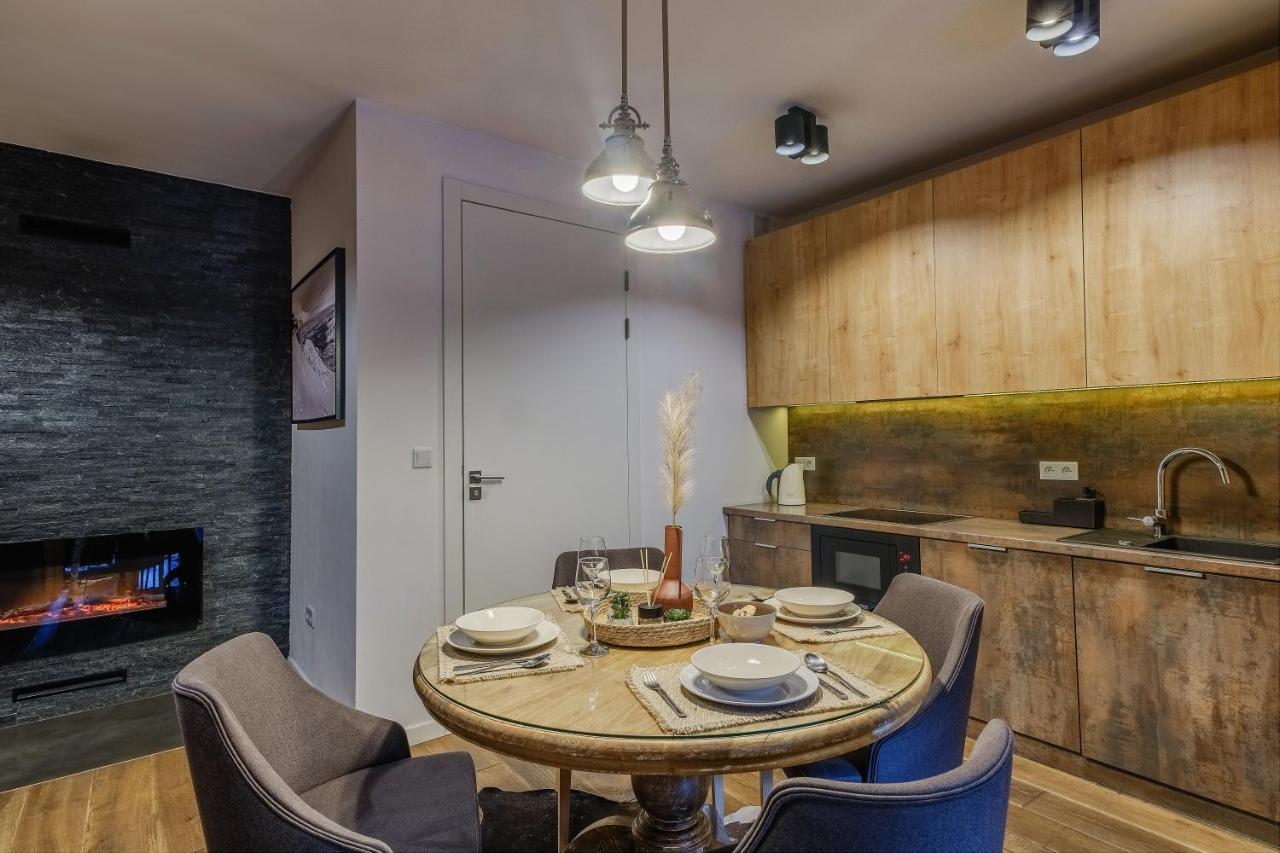 Apartment Pod Giewontem Gawra - Piekny Z Tarasem, Sauna I Jacuzzi W Cenie Pobytu - 5 Min Pieszo Do Krupowek *